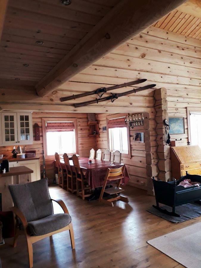 Blazerbu Four-Bedroom Chalet Myro Eksteriør billede